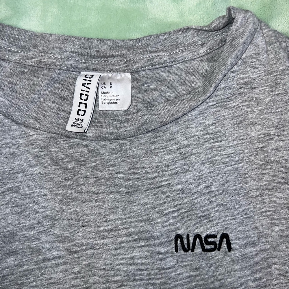 Grey NASA Tee - Picture 2 of 2